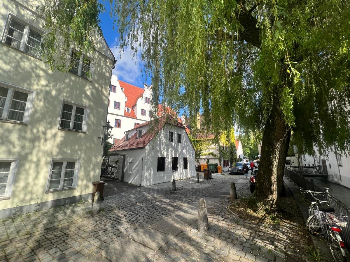 Ferienwohnung Liboria I Wohnen Im Denkmal Augsburgs Exterior foto